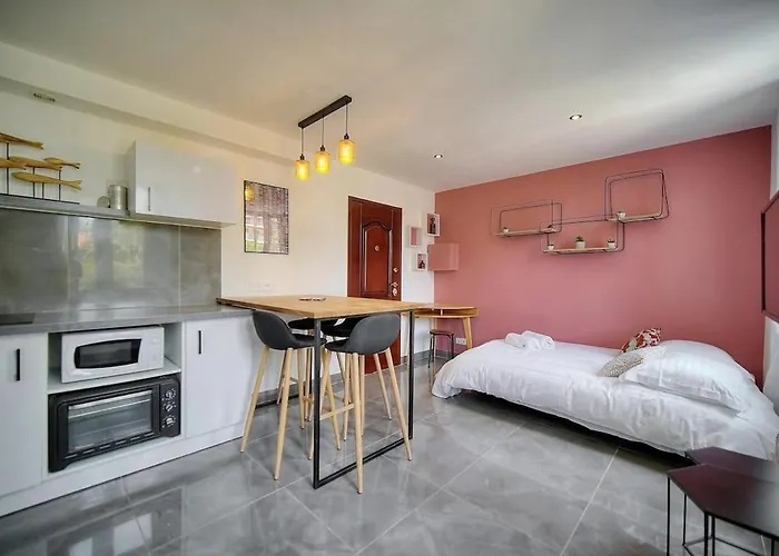 App. Suzette Duplex - 500m From The * Канны